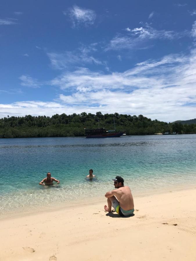 Blue Bay Divers Likupang Bangka Exteriör bild